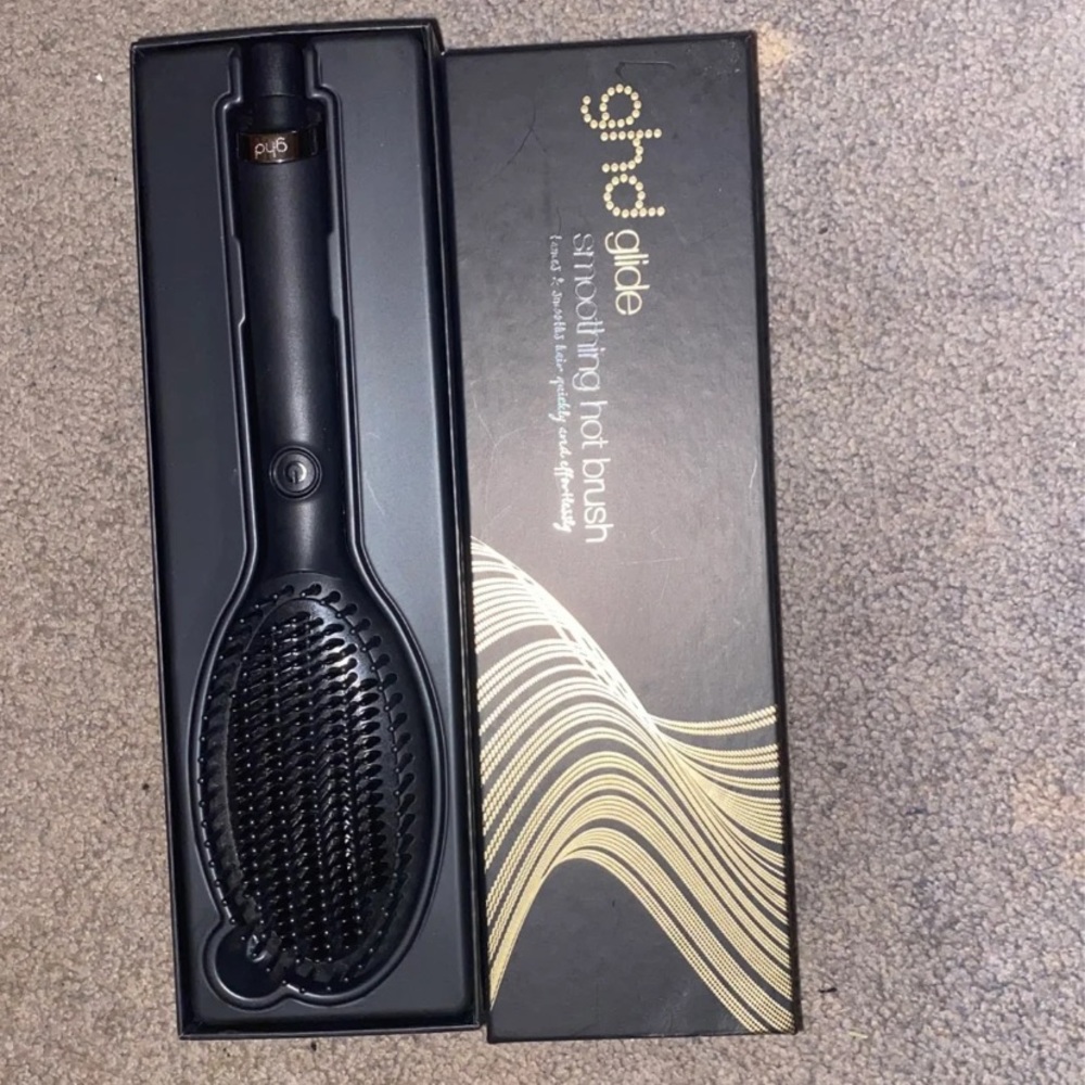 GHD Glide Smoothing Hot Brush